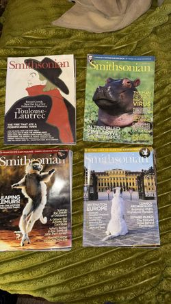 Lot 4 Smithsonian magazines
