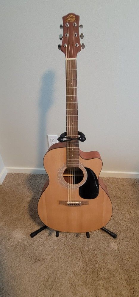 Laurel Canyon Acoustic Guitar w/ Stand
