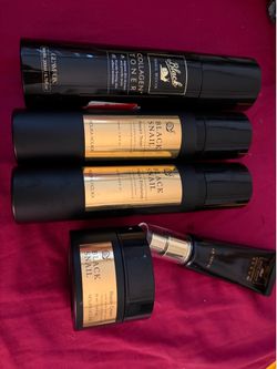 Complete black snail set skincare Holika holika