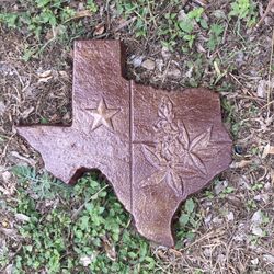 💥🔥Brand new Very nice 16x16 “ Texas stone. Makes great decor.