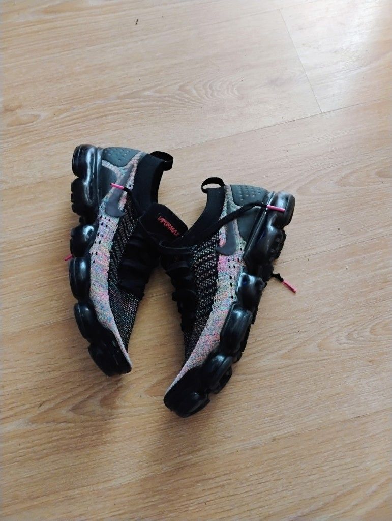 Vapor Max Nikes No Box