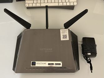 NETGEAR Nighthawk AC2300 Router (R7000P) – Like New, Works Great