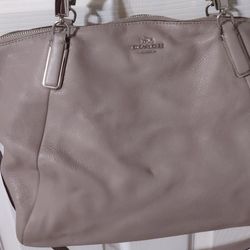 Coach Kelsey Taupe Leather Purse 