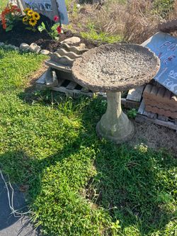 Concrete Garden Bird Bath edge block