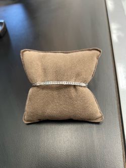 14kt solid white gold, diamond bracelet