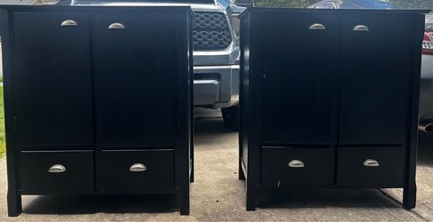 Cabinet/Dresser/Night Stand