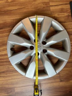 Toyota Hubcap Wheel Cover Silver