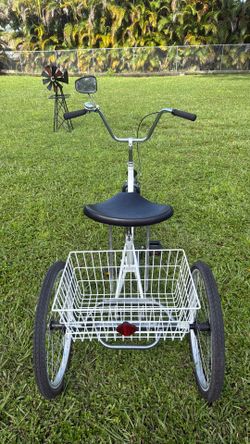 Sun 3 wheeler trike single speed like new