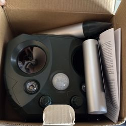 Solar powered ultrasonic animal and bird repeller