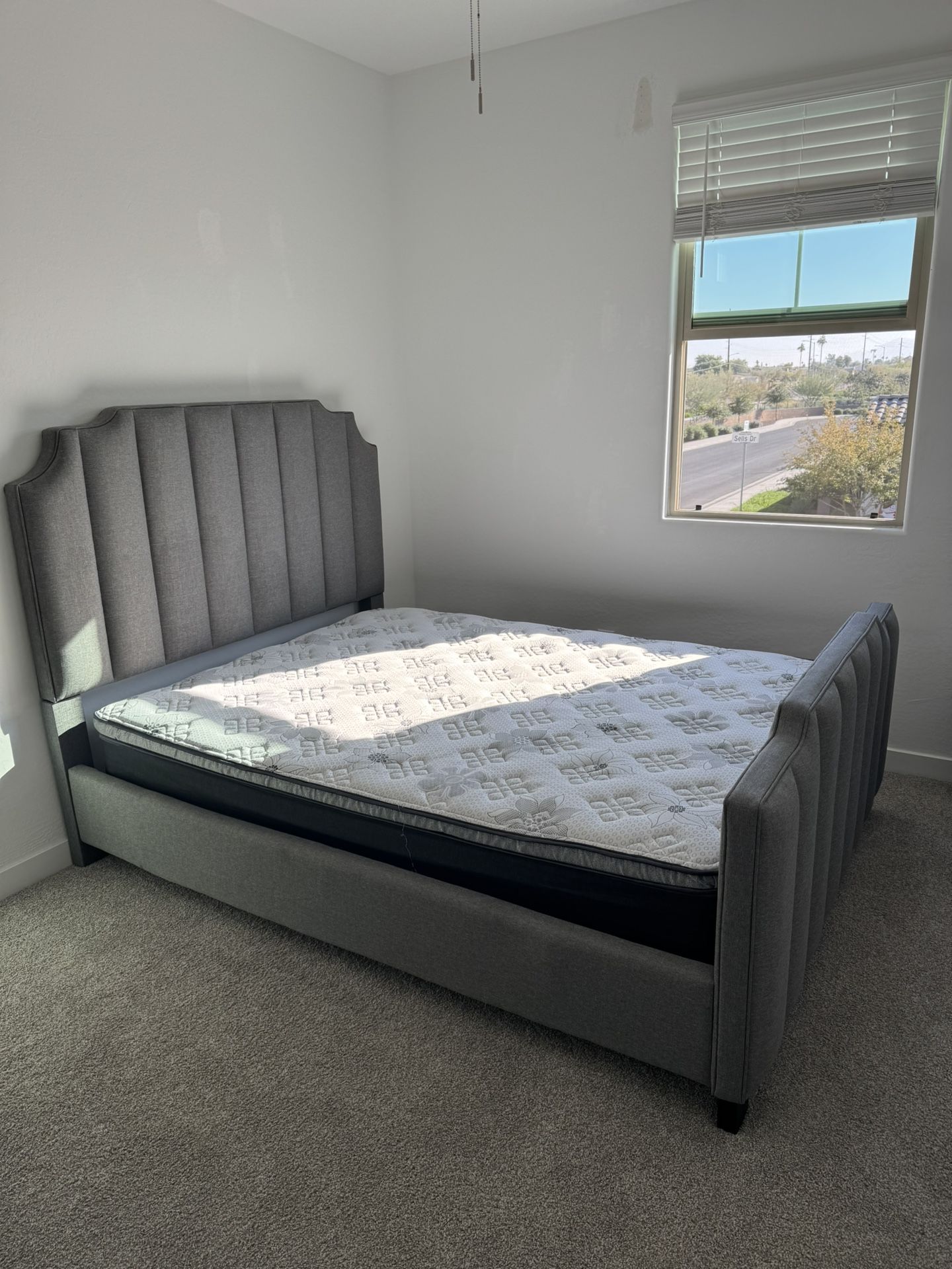 Bed frame And Mattress 