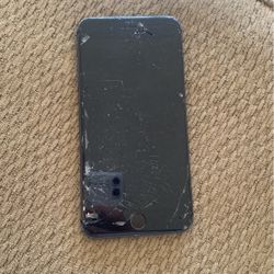 CRACKED/ICLOUD LOCKED IPHONE 8PLUS