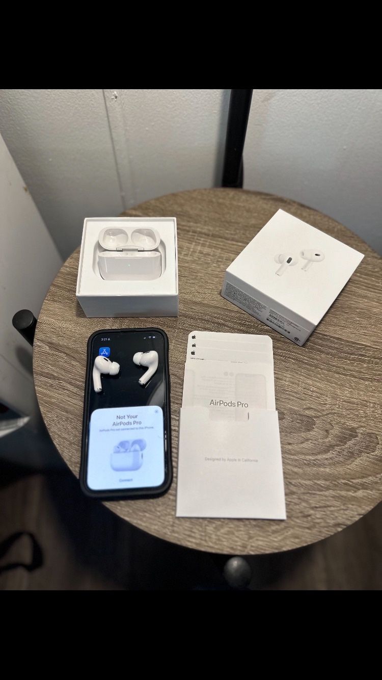  Apple AirPods Pro 2nd Generation 