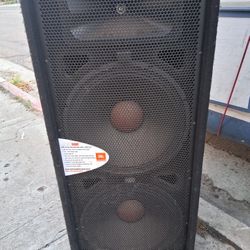 JBL JRX-125 Dual Full Range Professional Speaker W/ 2000w Behringer Amplifier