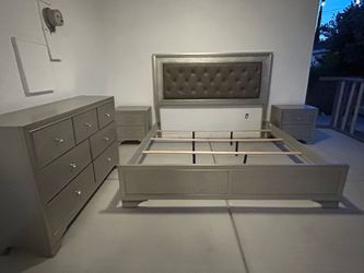 King size bed set