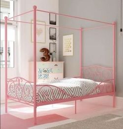 pink Full size canopy bed frame