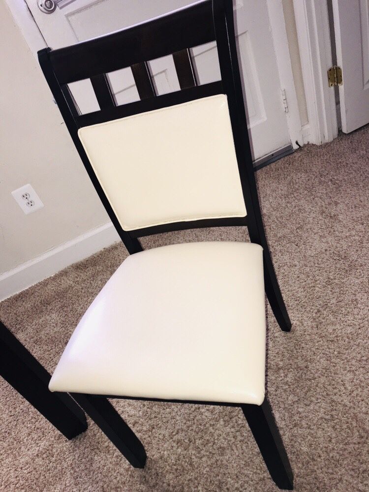 Brand New Dinning Table 6 Chairs
