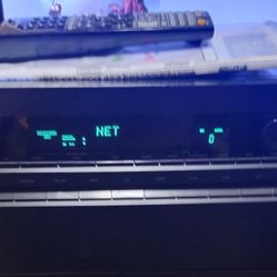 ALMOST NEW ONKYO  TX-NR509 with learning remote! 