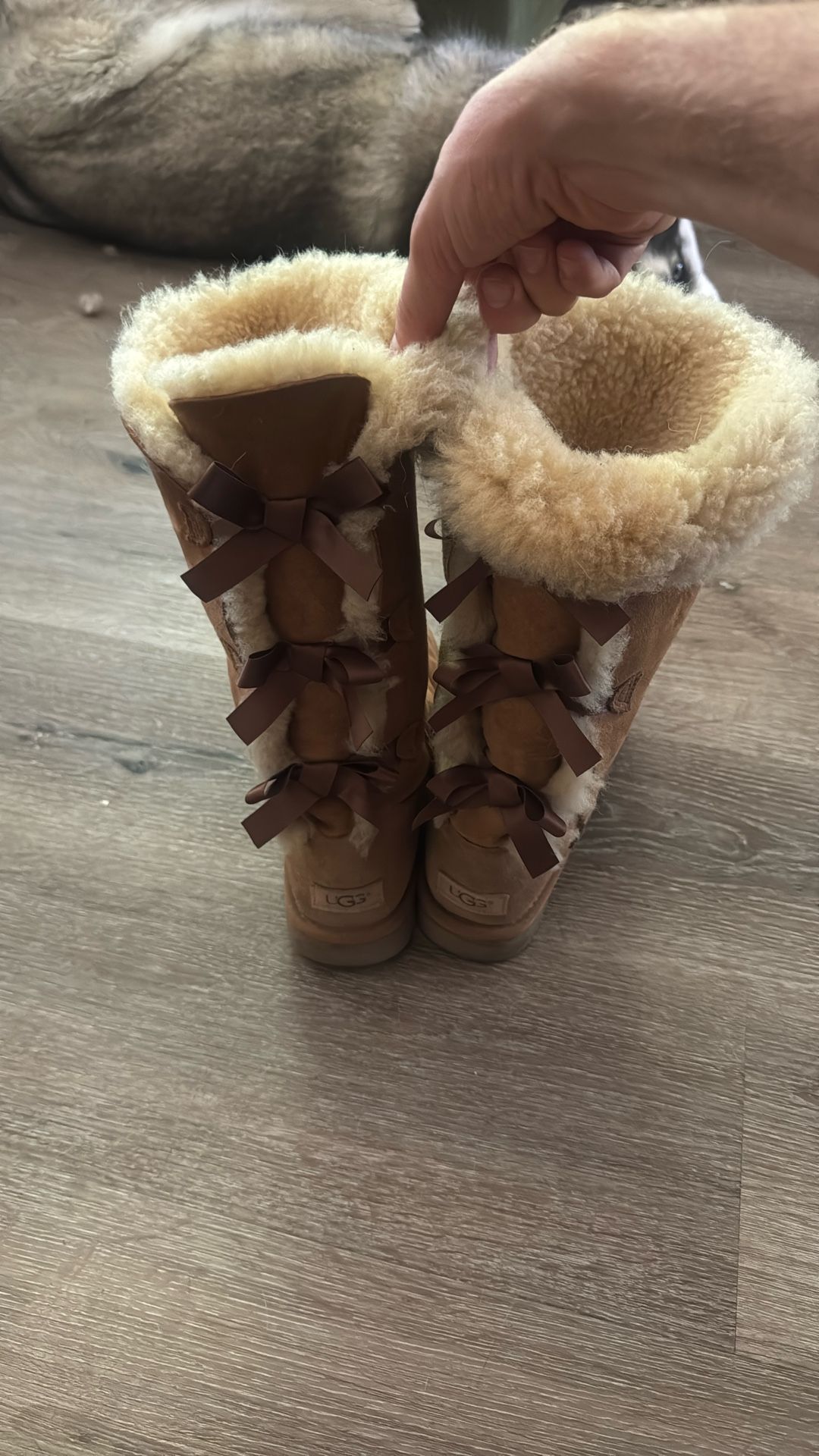 Authentic Uggs women’s Size 8