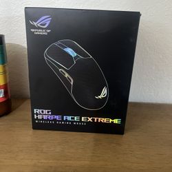 Rog Harpe Ace Extreme Gaming Mouse