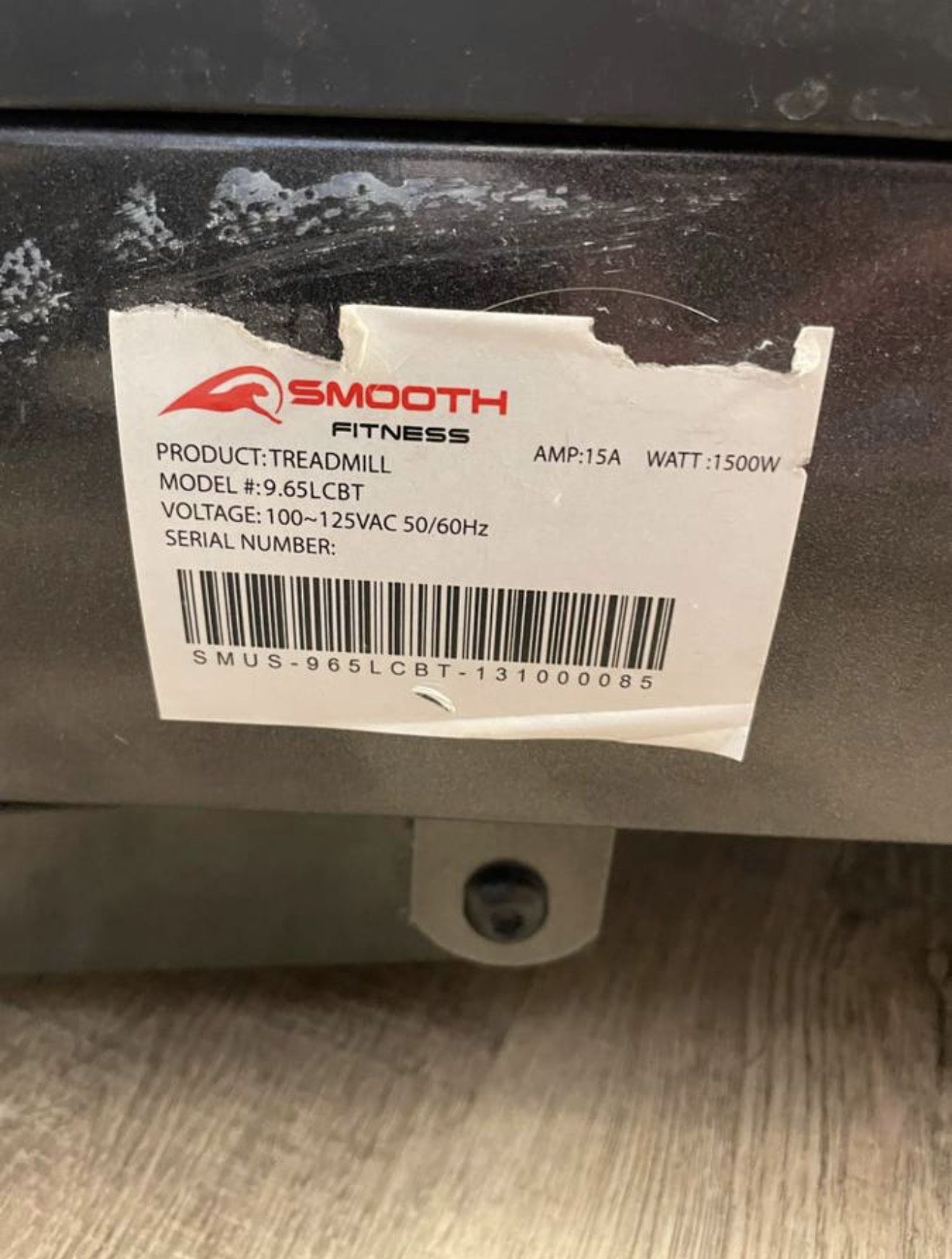 Smooth Fitness 9.65LCBT Treadmill – Works Great, Heavy-Duty Commercial Quality 