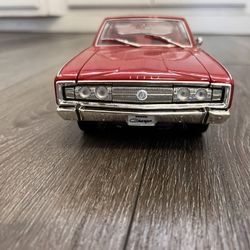 Diecast 1/18 Scale  1966 Dodge Charger Red  Road Signature Like New 