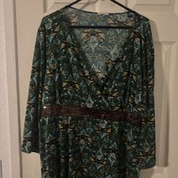 Green Floral Low-Cut Blouse