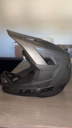 black Lazer chase kineticore Bike helmet size L