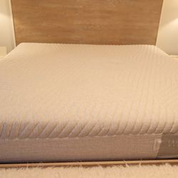 King Casper hybrid Waves Firm Mattress 