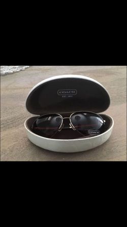 Authentic coach aviators with hard case