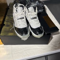 2006 Jordan 11 And 6 Defining Moments Pack