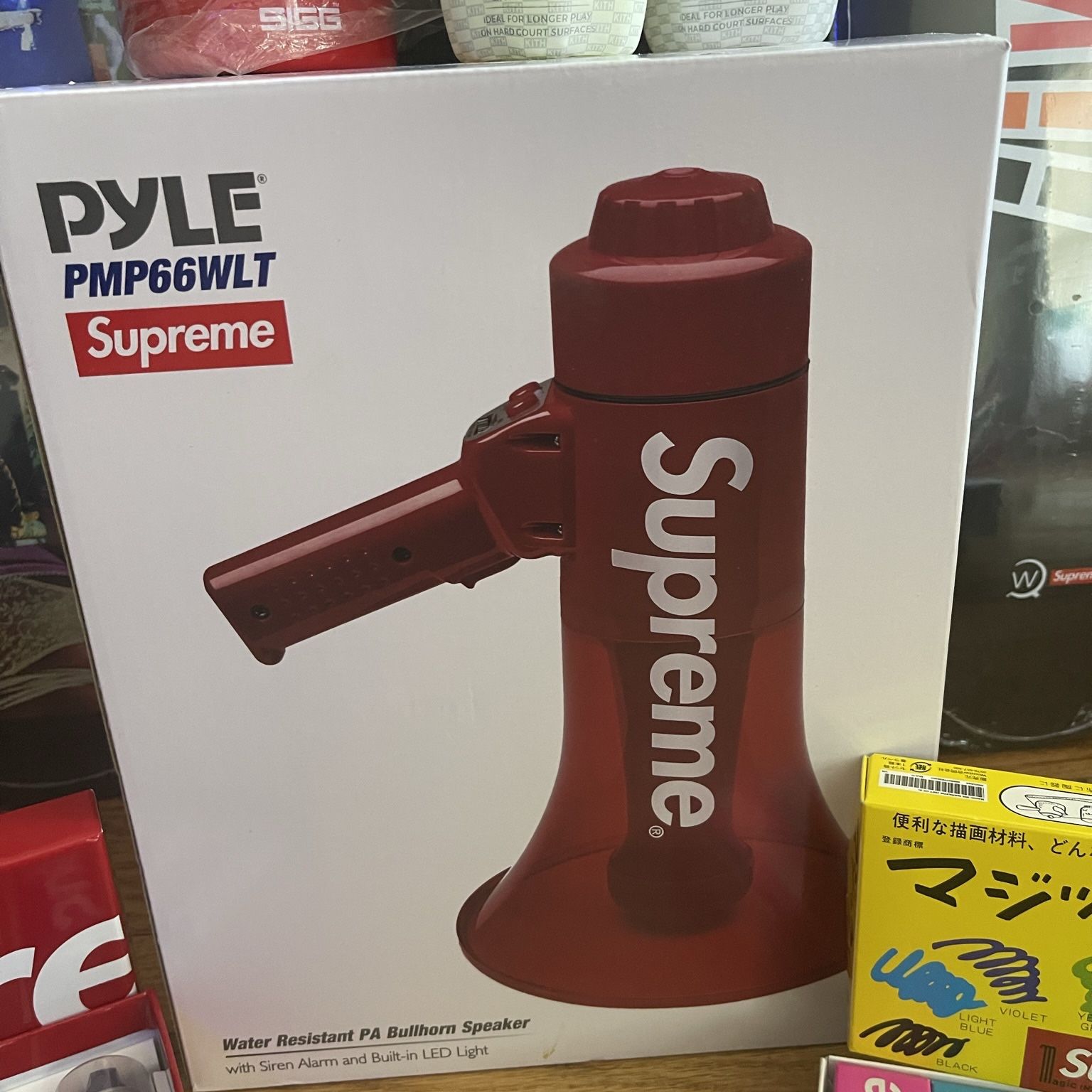 Supreme Pyle Waterproof Megaphone Red for Sale in Queens, NY - OfferUp