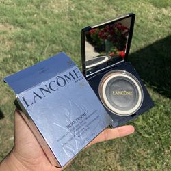 Lancome Dual Finish Powder