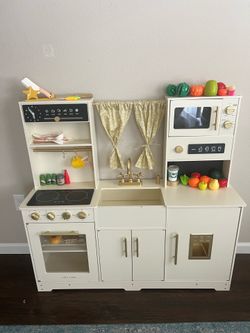 Play kitchen wooden
