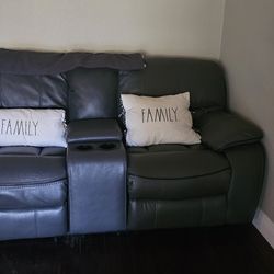 Reclining Couch. Good Condition 