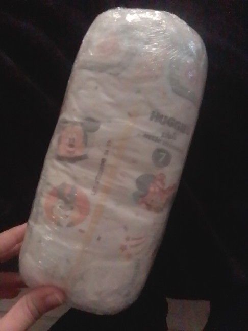 Size 7 Huggies Diapers