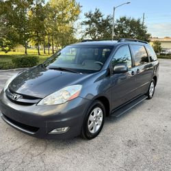2006 Toyota Sienna