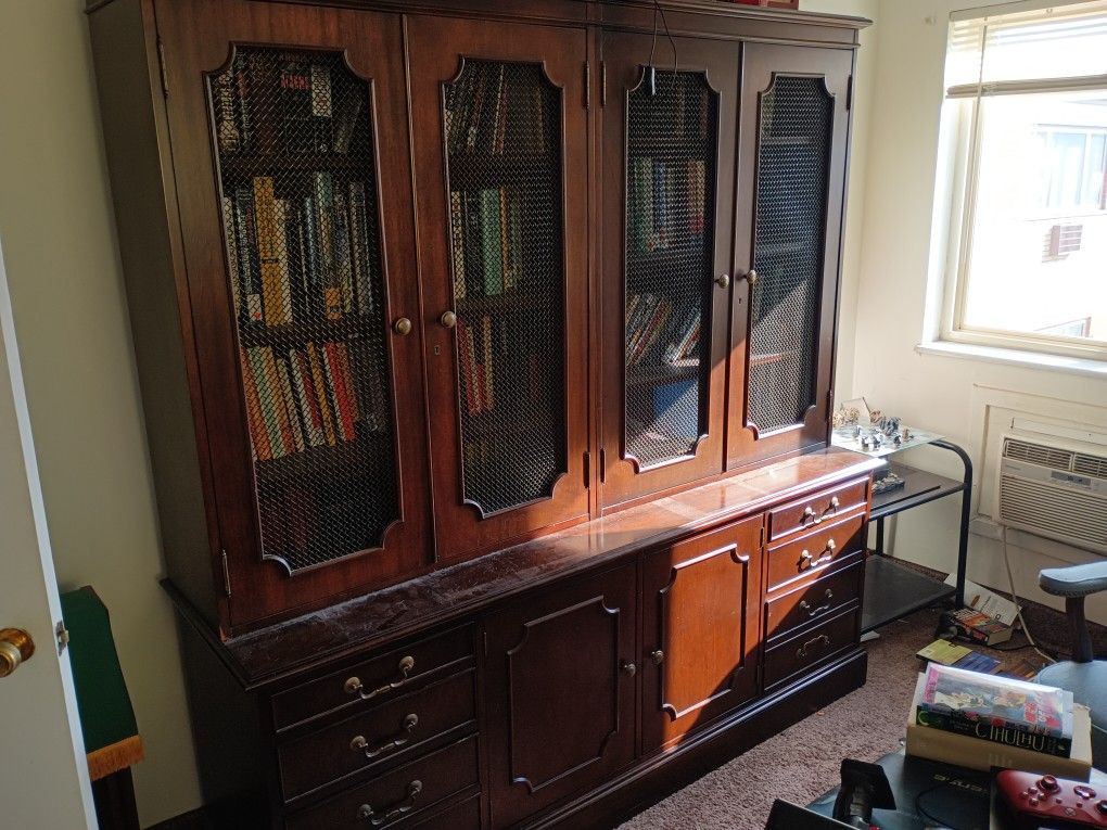 Quality Executive Office Set - Top Shelf