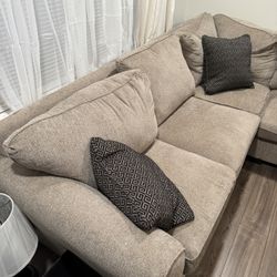 Sectional Couch 