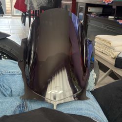 R1 Blacked Out Windshield 