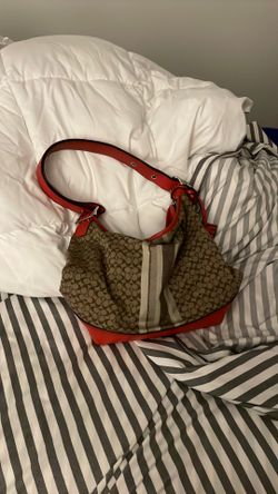 Coral with stripes and small cs