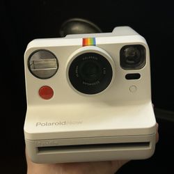 Polaroid Now Instant Camera w 32 New Films