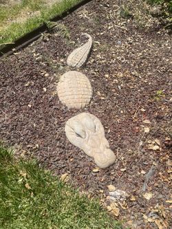 Alligator Stone Garden Decoration 