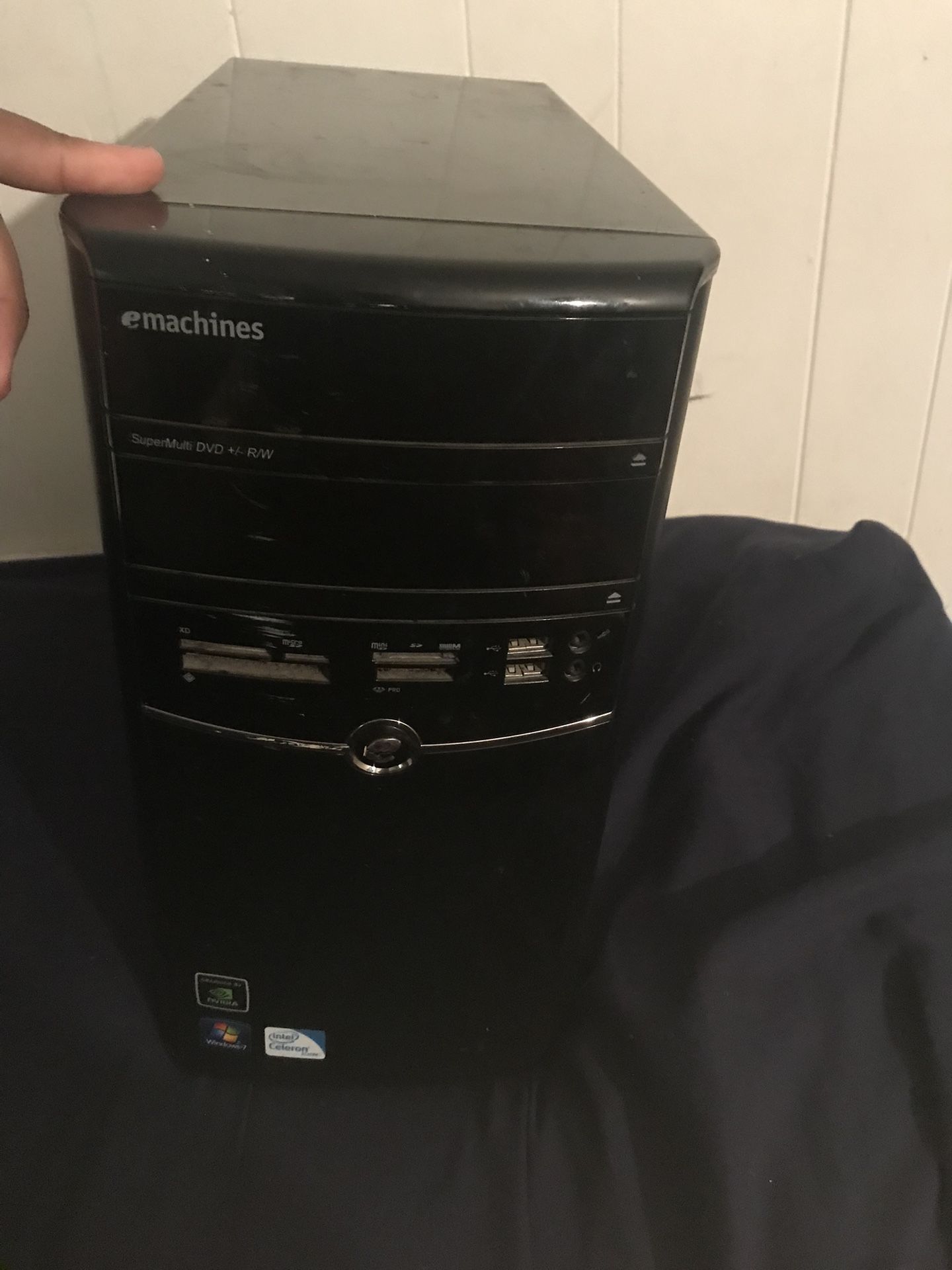 E machines Windows 7 Pc