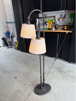 Blakely 2-light Floor Lamp