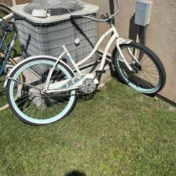 Huffy beach cruiser
