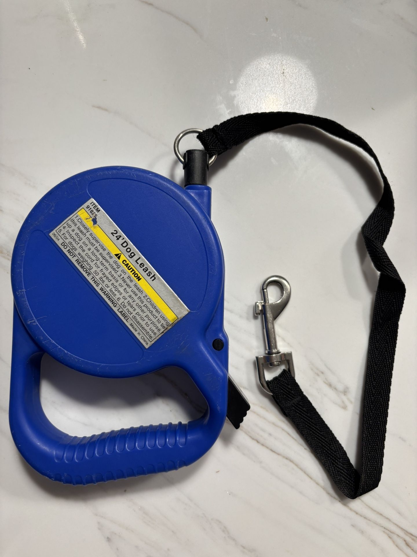 24” retractable dog leash