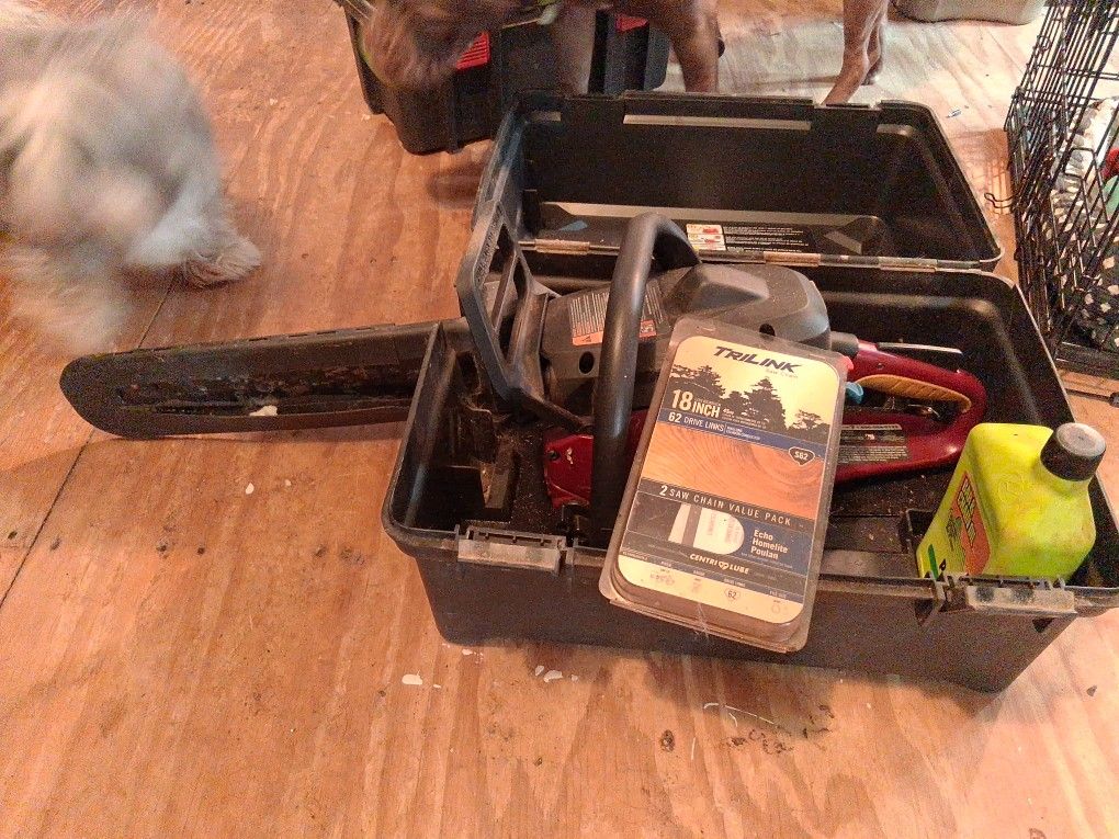 Gas Powered Chain Saw
