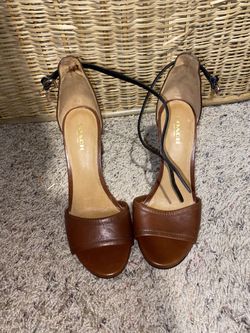 COACH- heel