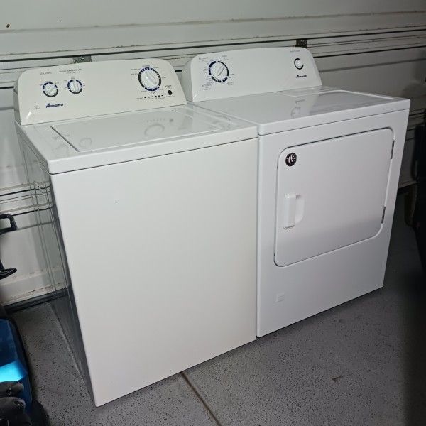 Amana Matching Set Washer And Gas Dryer Excellent Working Condition 
