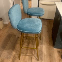 2 bar chairs